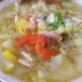 野菜たっぷり！とんこつラーメン